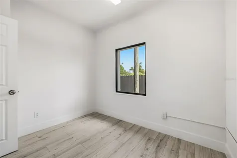 10302 N Nebraska Avenue Tampa FL 33612