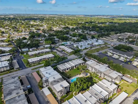8703 Bardmoor Boulevard Seminole FL 33777