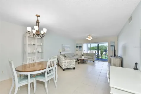 8703 Bardmoor Boulevard Seminole FL 33777