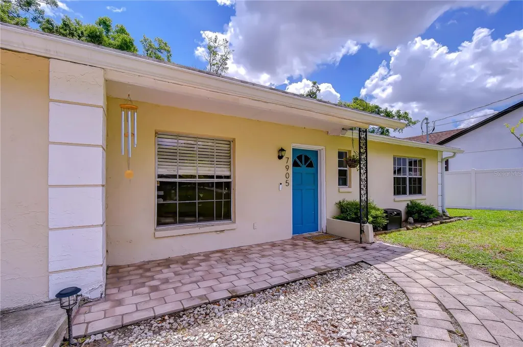 7905 N Fremont Avenue Tampa FL 33604