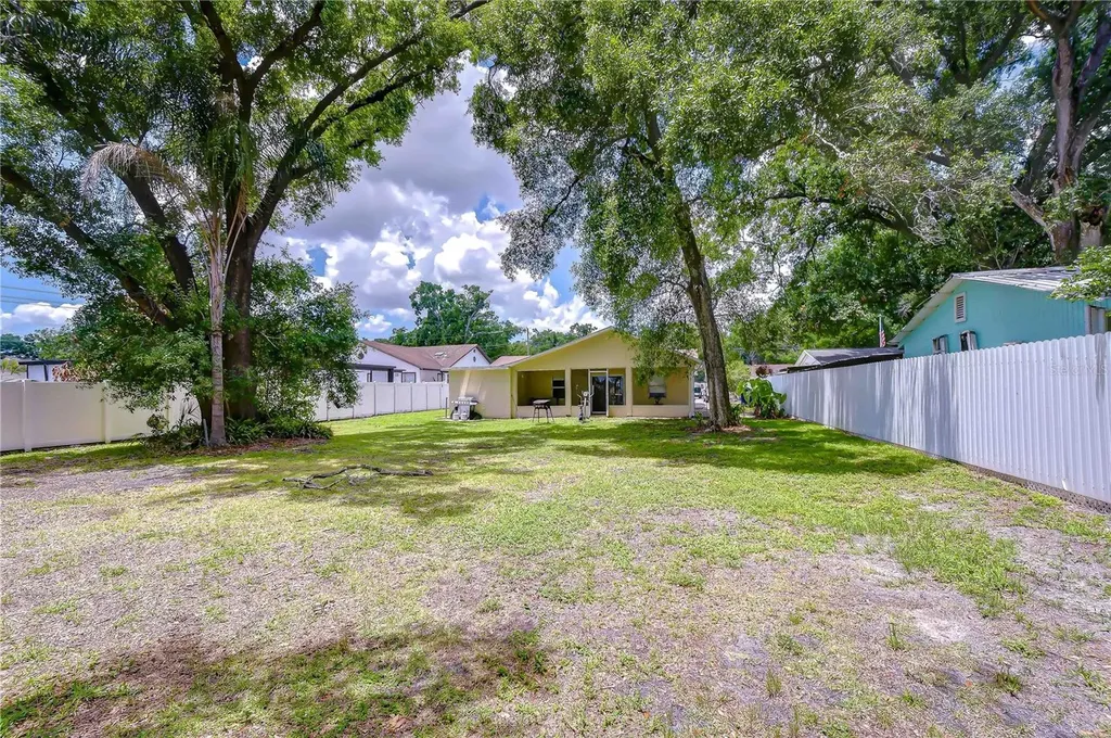 7905 N Fremont Avenue Tampa FL 33604