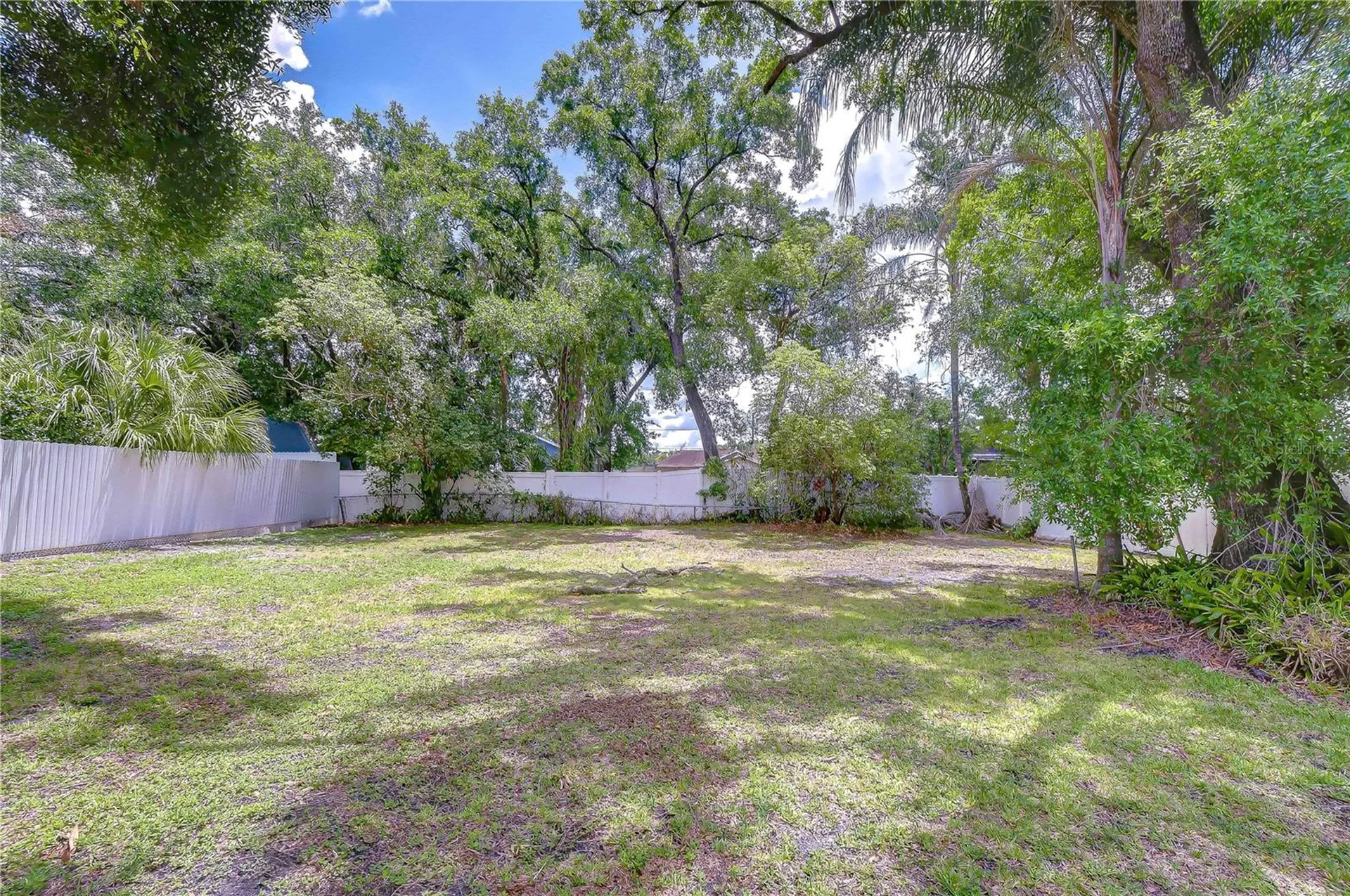 7905 N Fremont Avenue Tampa FL 33604