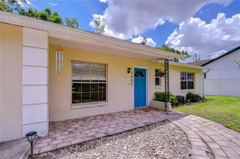 7905 N Fremont Avenue Tampa FL 33604