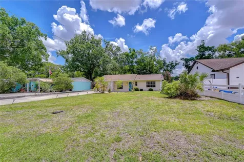 7905 N Fremont Avenue Tampa FL 33604