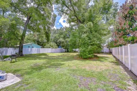 7905 N Fremont Avenue Tampa FL 33604