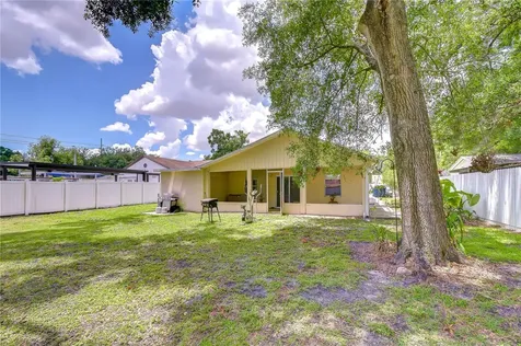 7905 N Fremont Avenue Tampa FL 33604