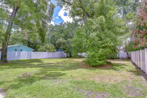 7905 N Fremont Avenue Tampa FL 33604