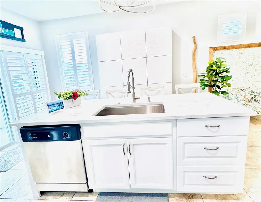 2602 W Nassau Street Tampa FL 33607