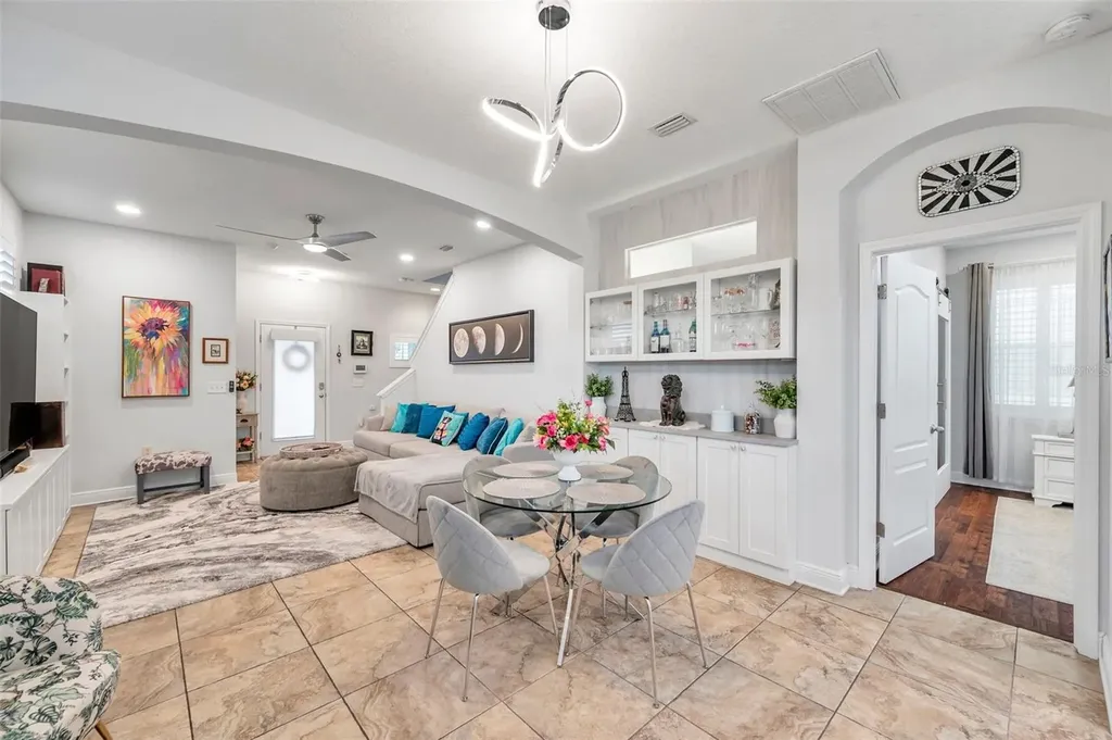 2602 W Nassau Street Tampa FL 33607