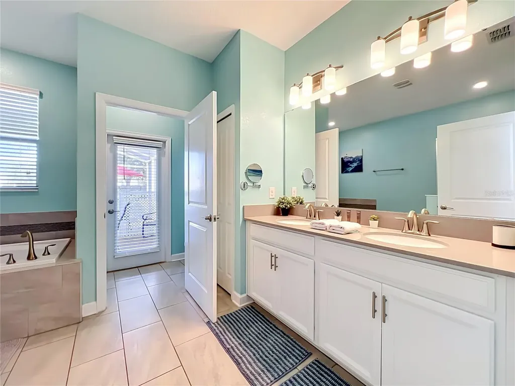 1556 Maidstone Court Davenport FL 33896