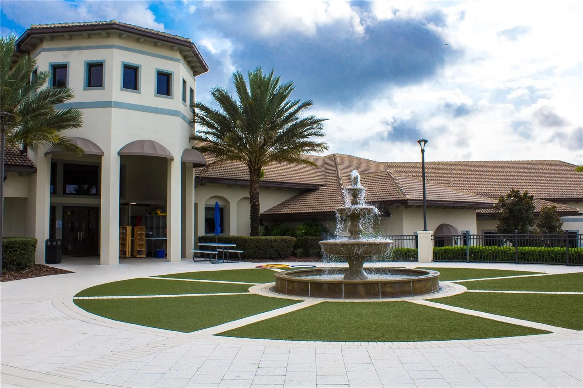 1556 Maidstone Court Davenport FL 33896