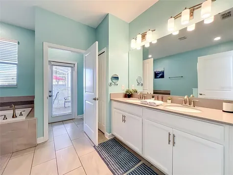 1556 Maidstone Court Davenport FL 33896