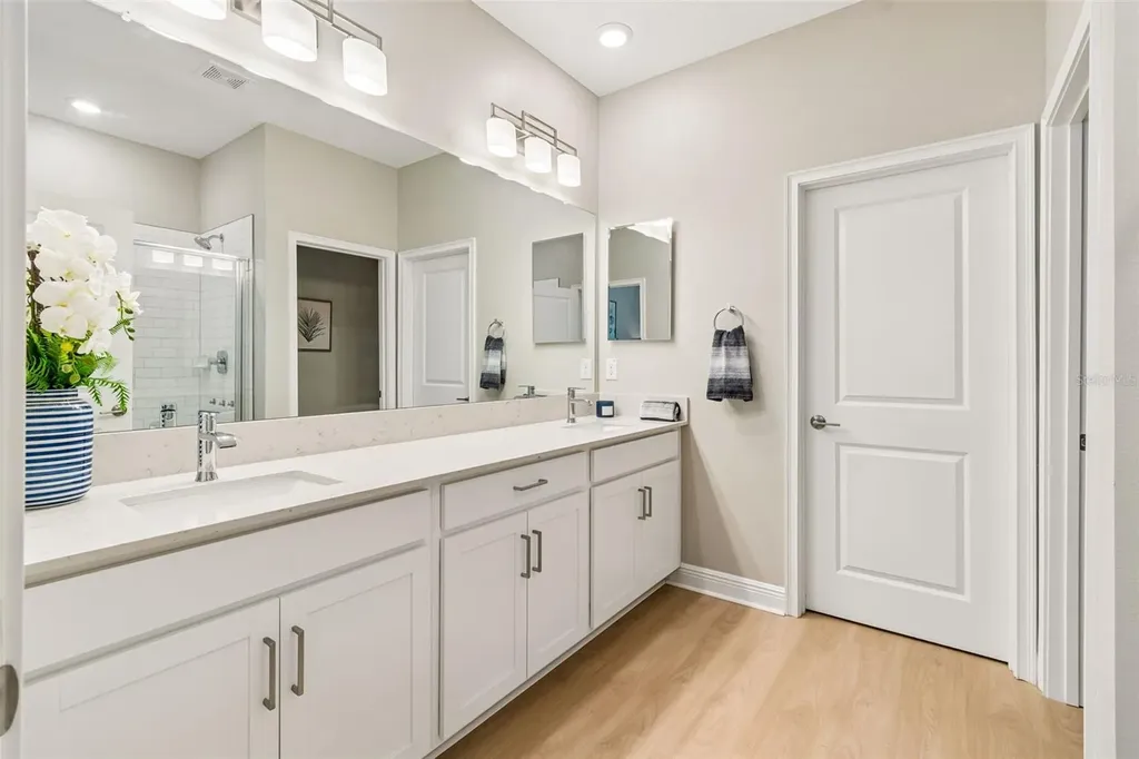 9898 Red Bay Loop Land O Lakes FL 34637