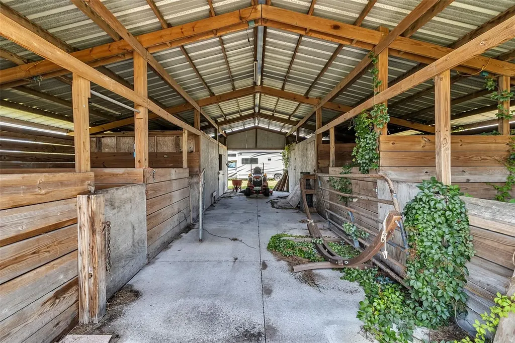 6925 Wauchula Road Myakka City FL 34251