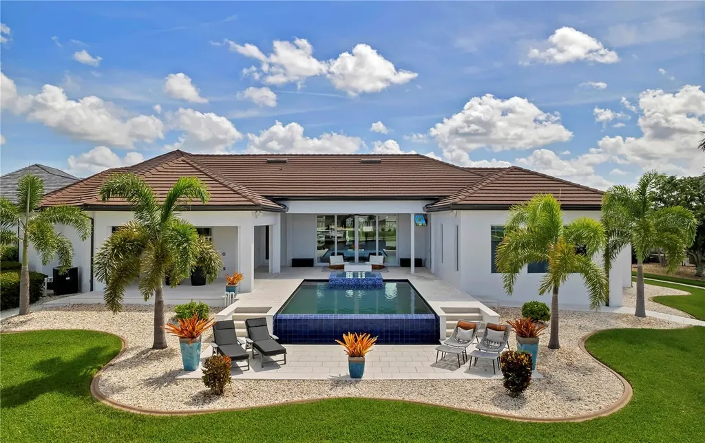 2795 Bay Court Punta Gorda FL 33950