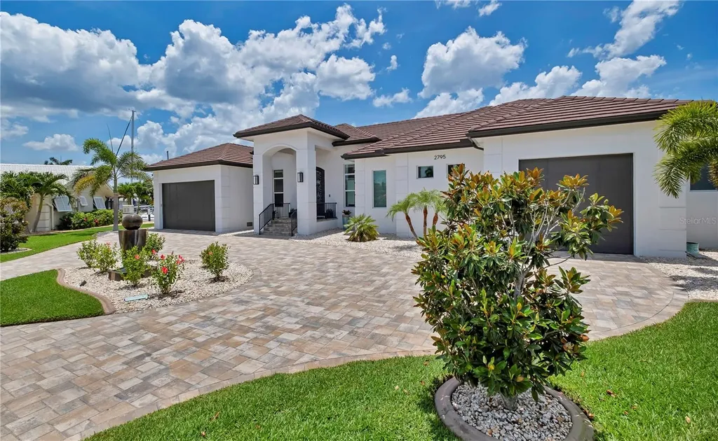 2795 Bay Court Punta Gorda FL 33950
