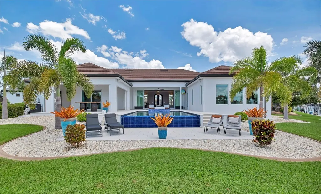 2795 Bay Court Punta Gorda FL 33950
