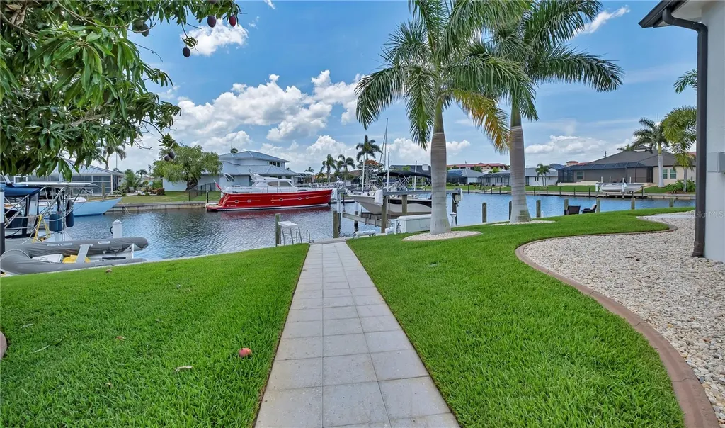 2795 Bay Court Punta Gorda FL 33950