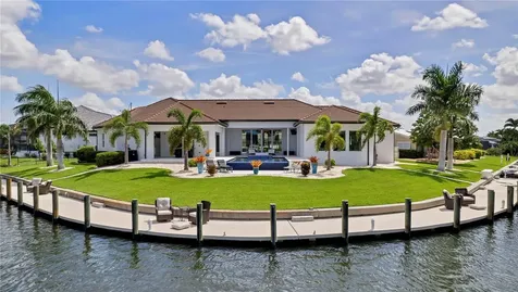 2795 Bay Court Punta Gorda FL 33950