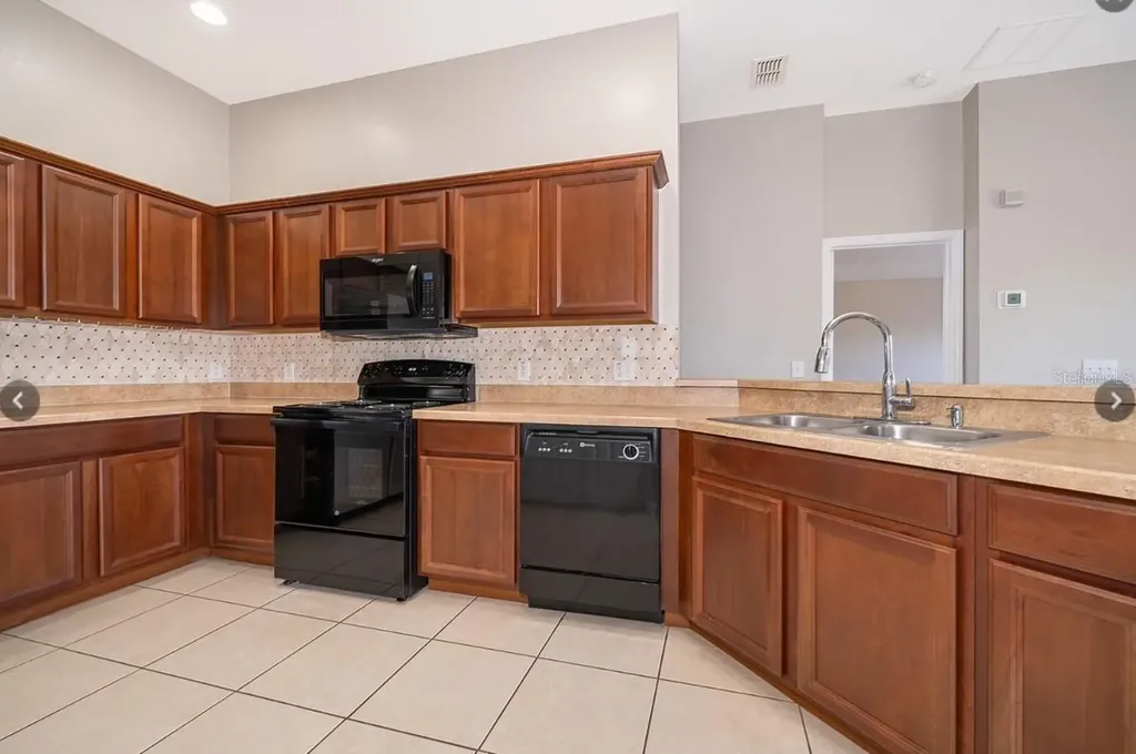 6474 S Goldenrod Road Orlando FL 32822