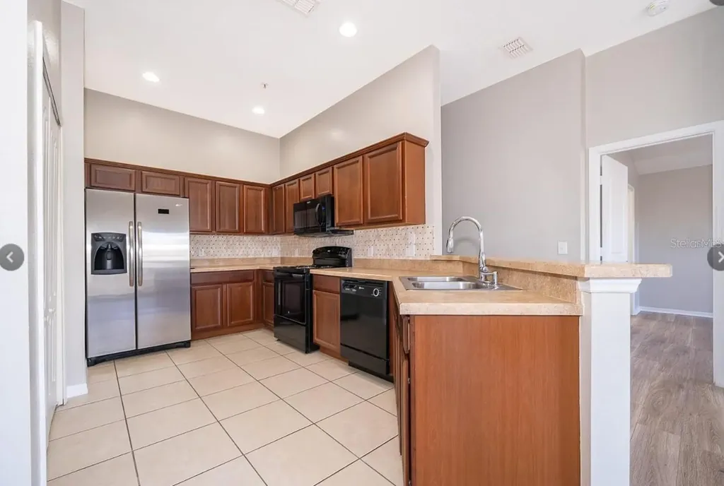 6474 S Goldenrod Road Orlando FL 32822
