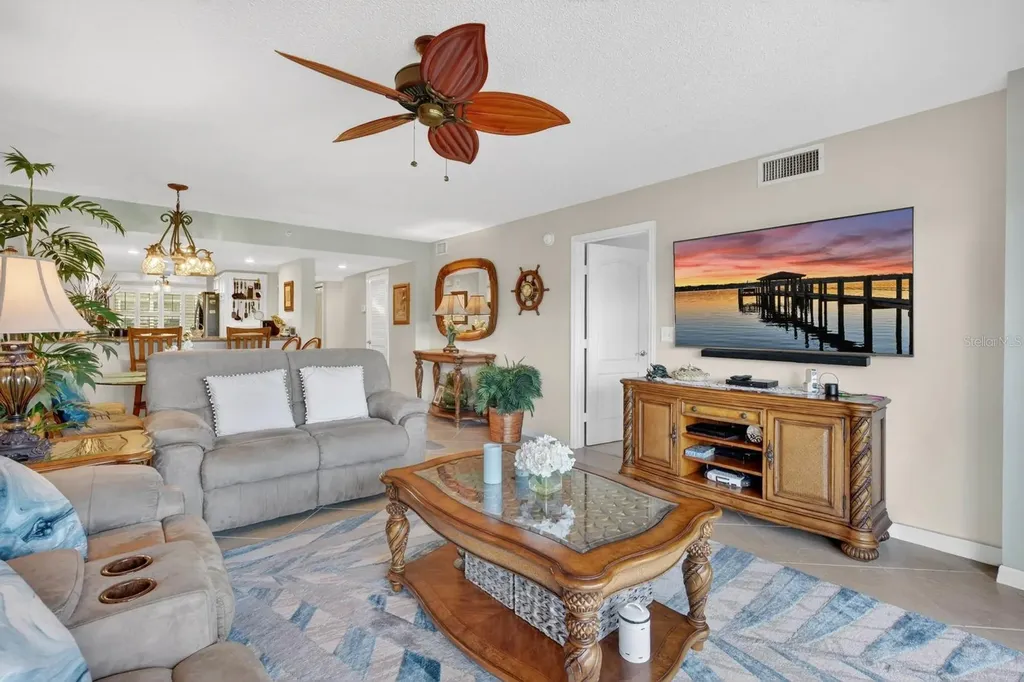 4 Oceans West Boulevard Daytona Beach FL 32118