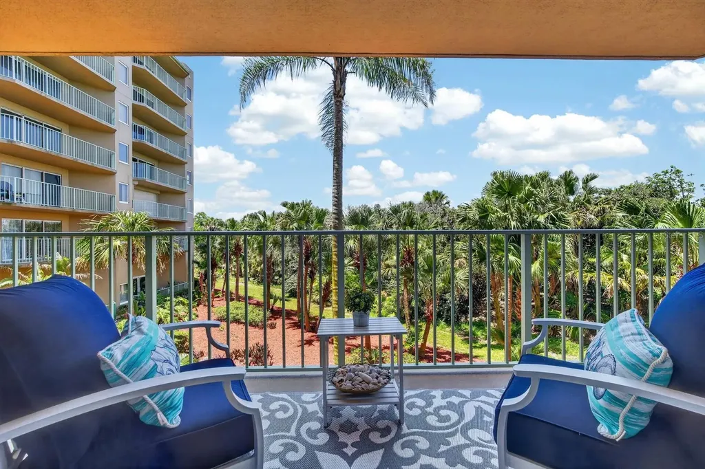 4 Oceans West Boulevard Daytona Beach FL 32118