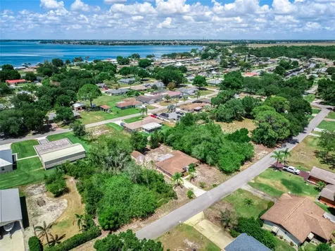 111 Lemon Road NW Lake Placid FL 33852