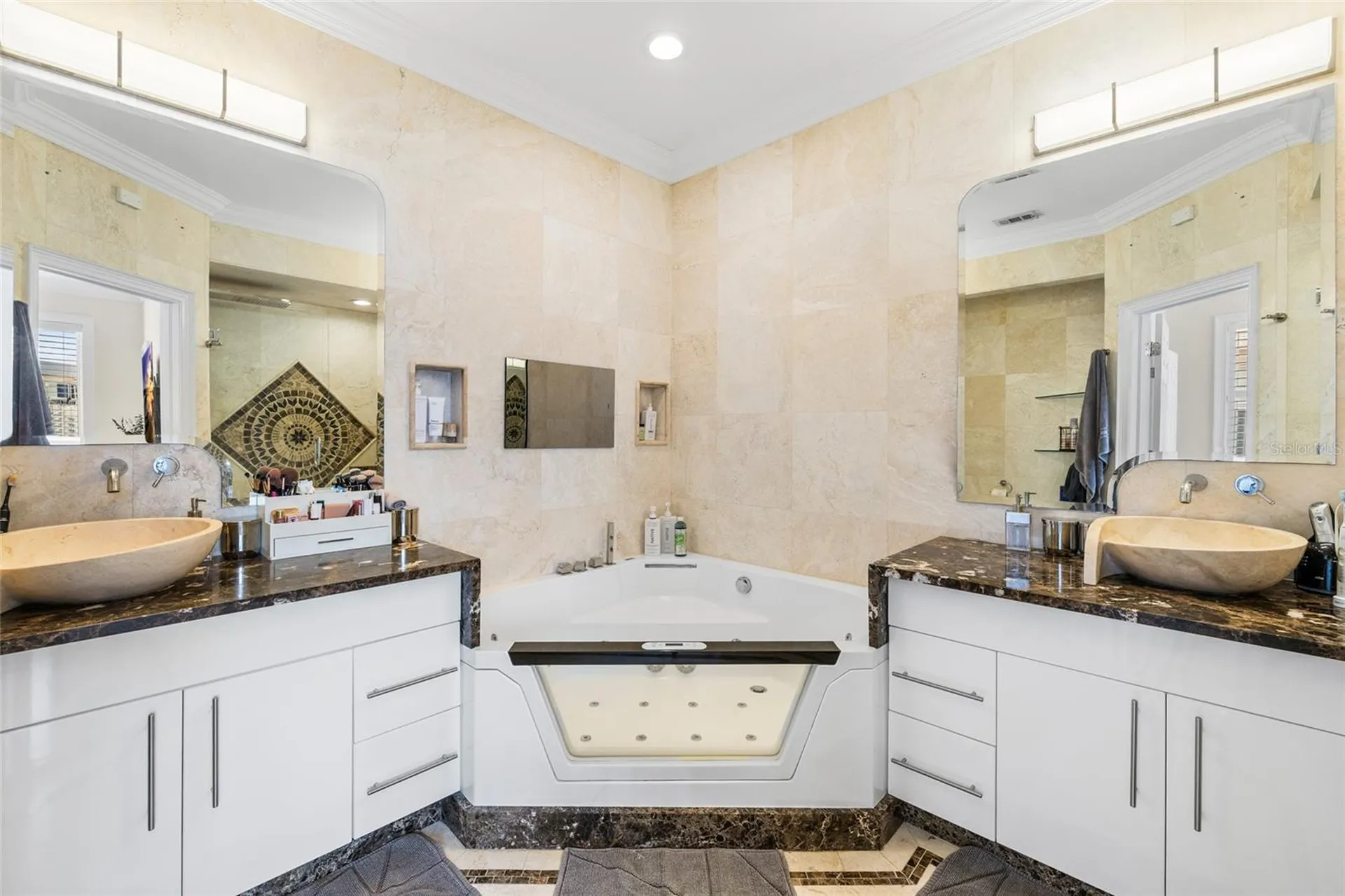 1171 Venetian Harbor Drive NE St Petersburg FL 33702