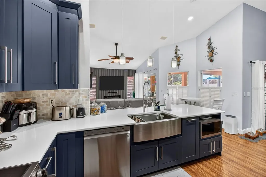 12611 Pineforest Way E Largo FL 33773