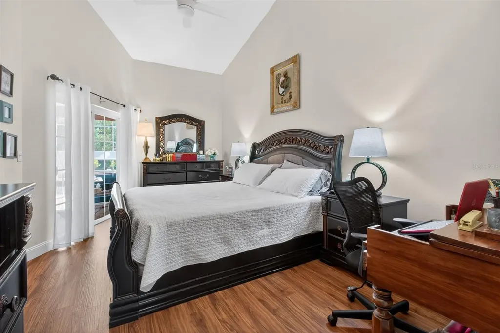 12611 Pineforest Way E Largo FL 33773