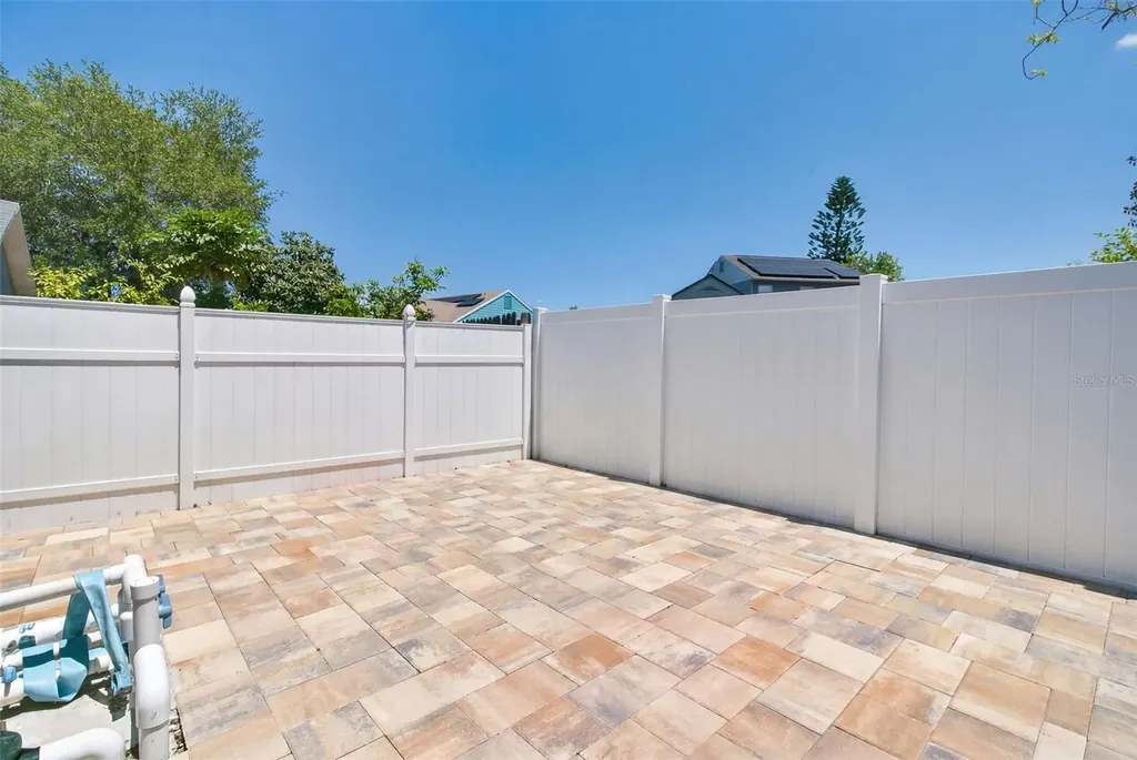 12611 Pineforest Way E Largo FL 33773