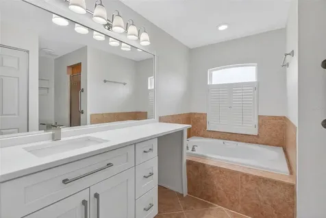12611 Pineforest Way E Largo FL 33773