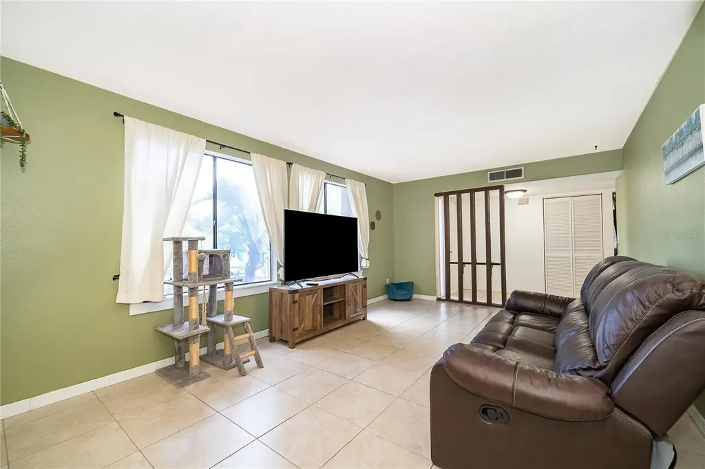 228 Orienta Point Street Altamonte Springs FL 32701