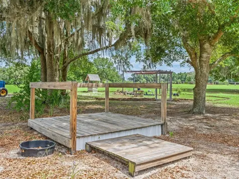 967 E Highway 316 Citra FL 32113