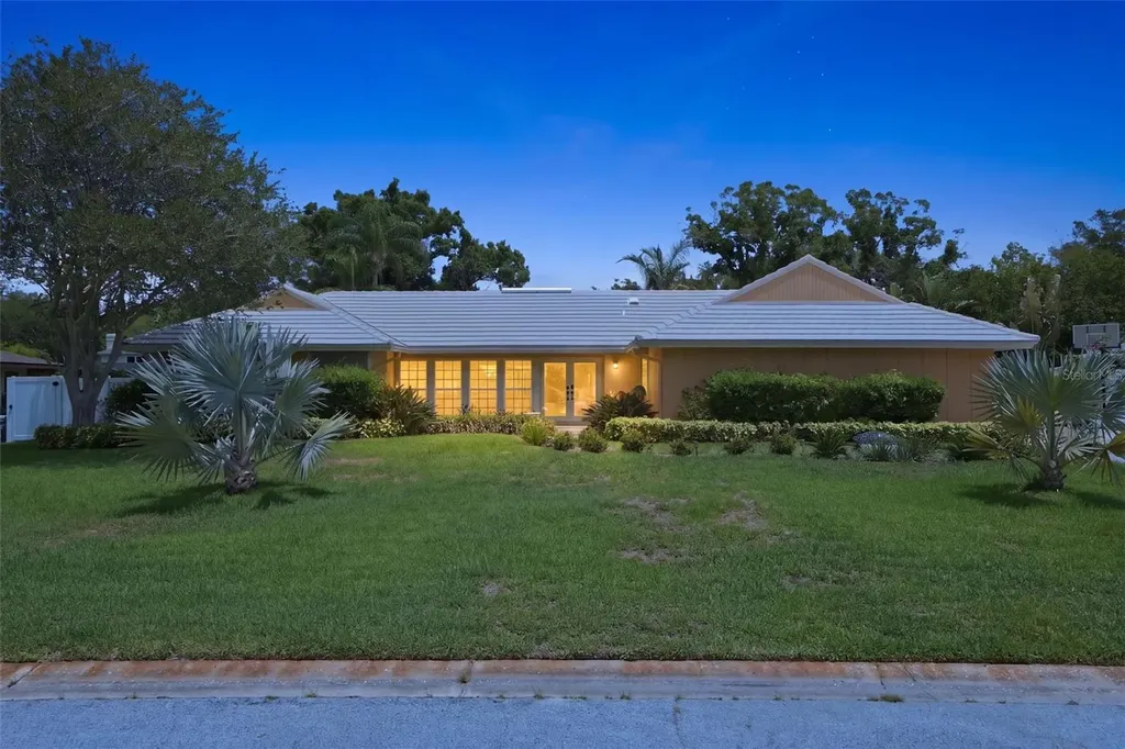 2150 Wrens Way Clearwater FL 33764