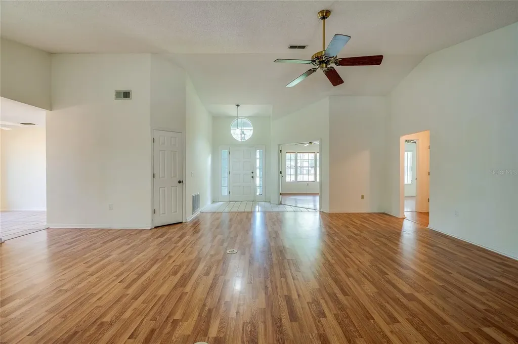 203 Live Oak Court Lake Mary FL 32746