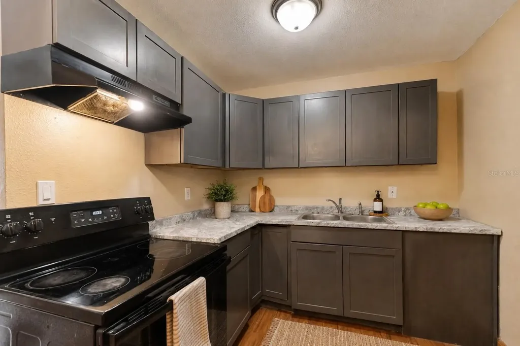 540 Colfax Drive Daytona Beach FL 32114
