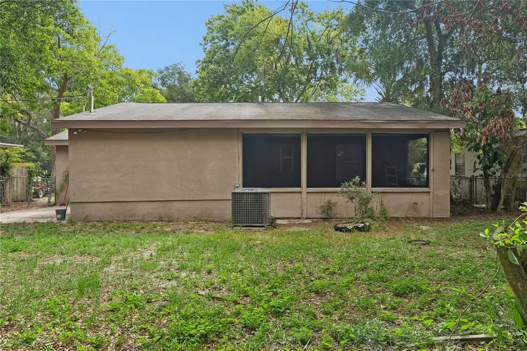 540 Colfax Drive Daytona Beach FL 32114