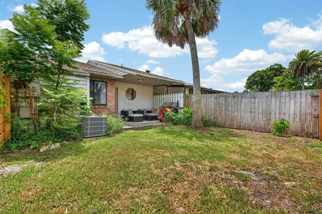 1571 Hancock Lane Daytona Beach FL 32117