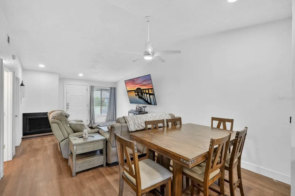 1571 Hancock Lane Daytona Beach FL 32117