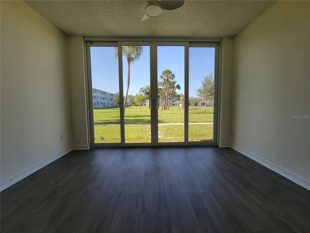 4880 Locust St. NE St Petersburg FL 33703