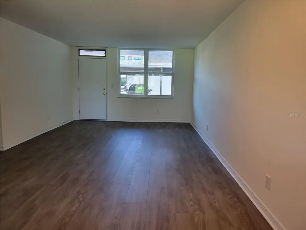 4880 Locust St. NE St Petersburg FL 33703