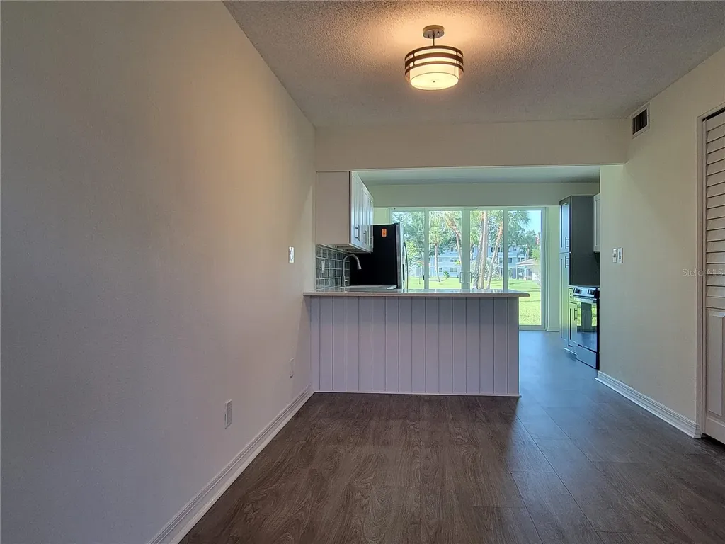 4880 Locust St. NE St Petersburg FL 33703