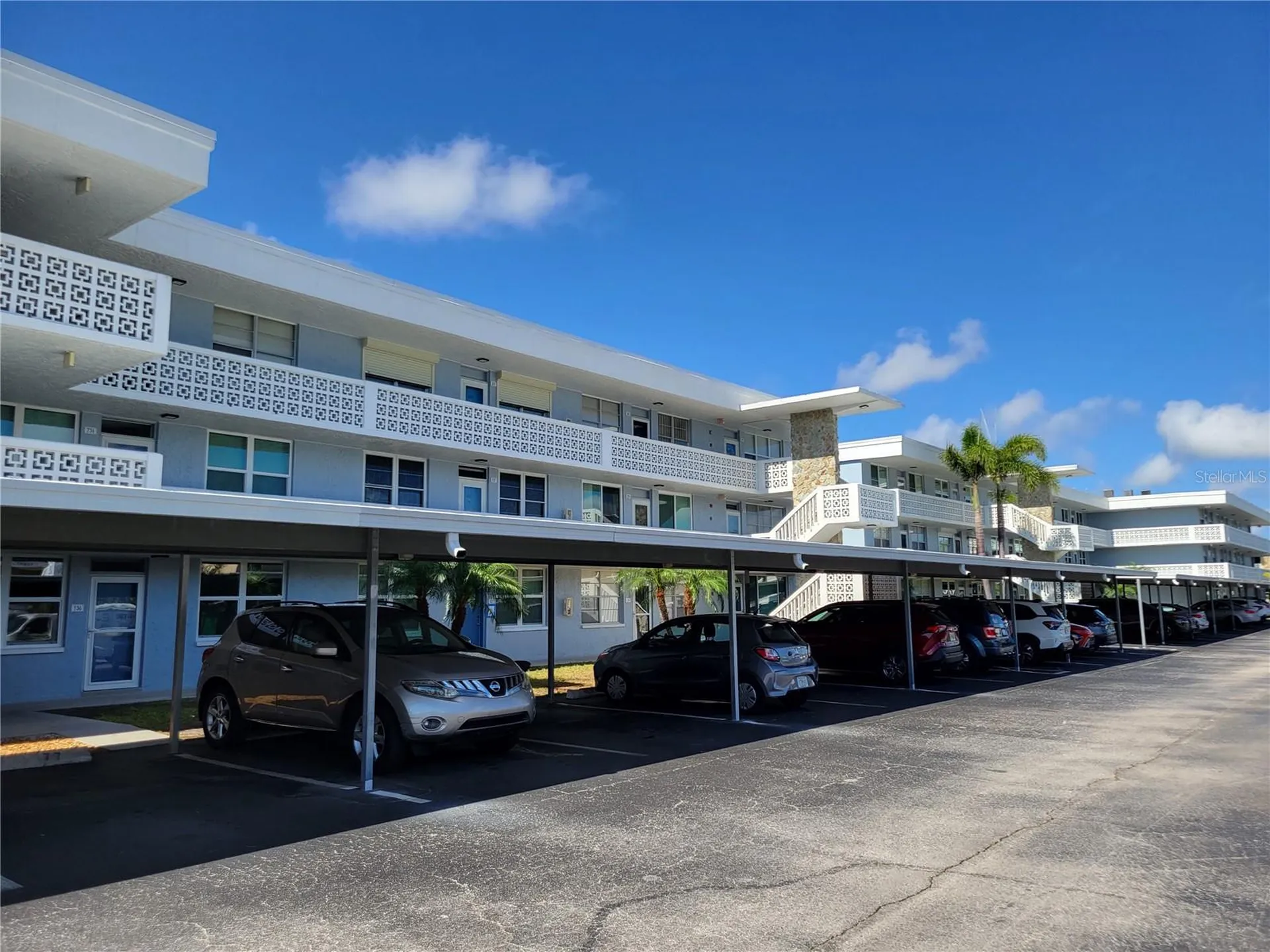 4880 Locust St. NE St Petersburg FL 33703