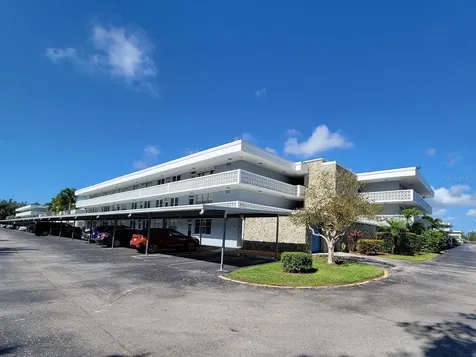 4880 Locust St. NE St Petersburg FL 33703