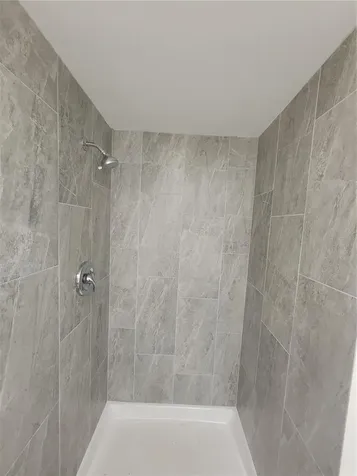 4880 Locust St. NE St Petersburg FL 33703