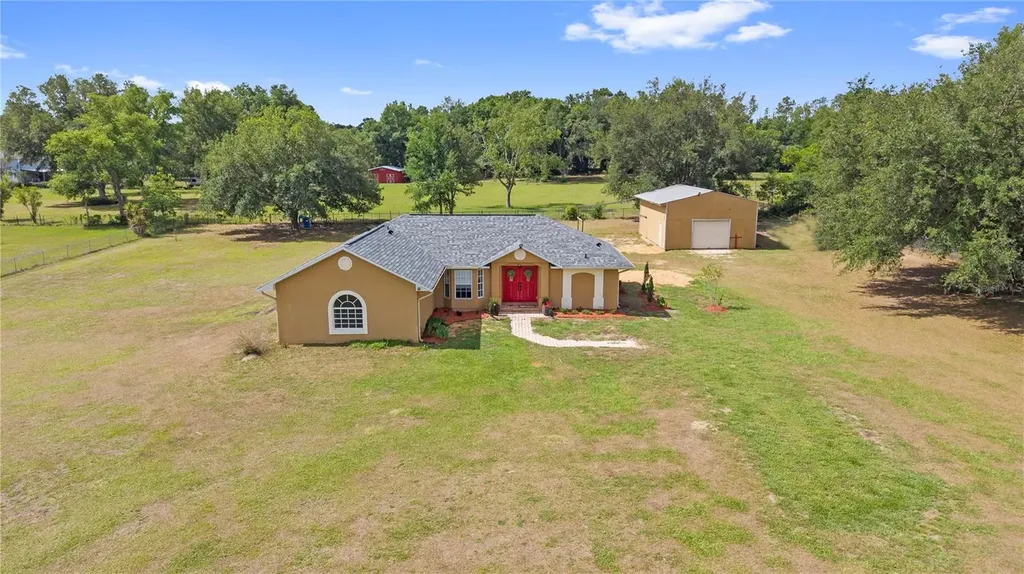 9917 Nelson Road Dade City FL 33525