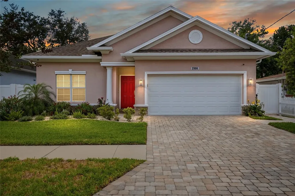 2906 W Douglas Street Tampa FL 33607