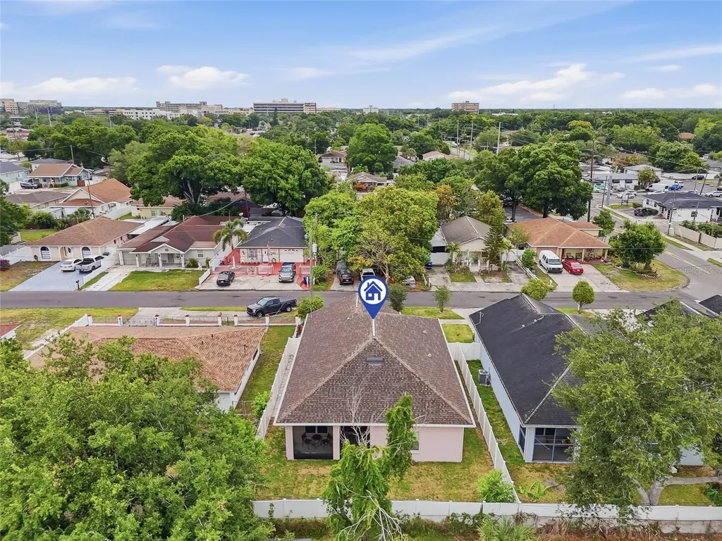 2906 W Douglas Street Tampa FL 33607